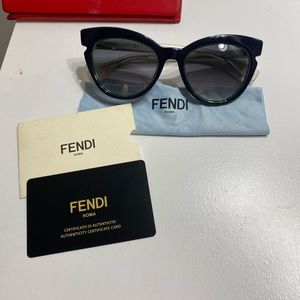 Women’s fendi sunglasses
